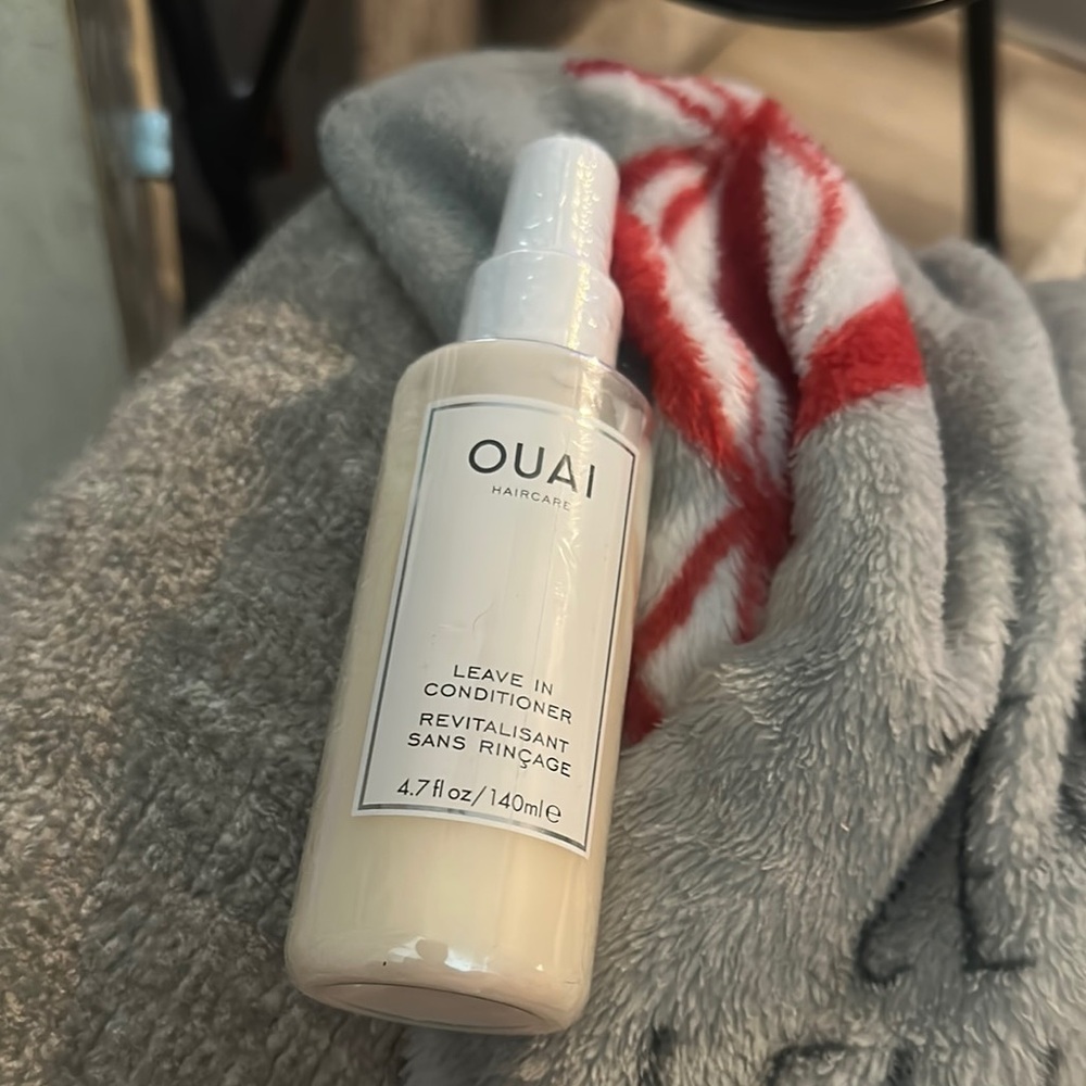 OUAI Haircare Leave-In Conditioner in Cream Bottle